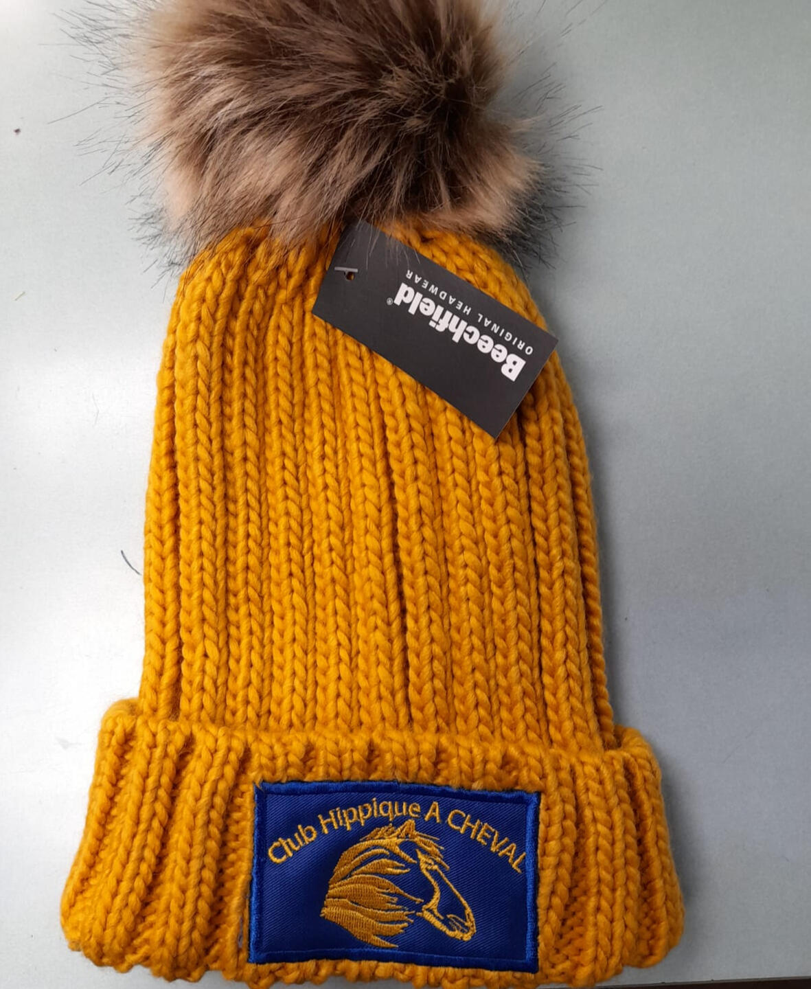 Broderie · bonnet Club Hippique À Cheval